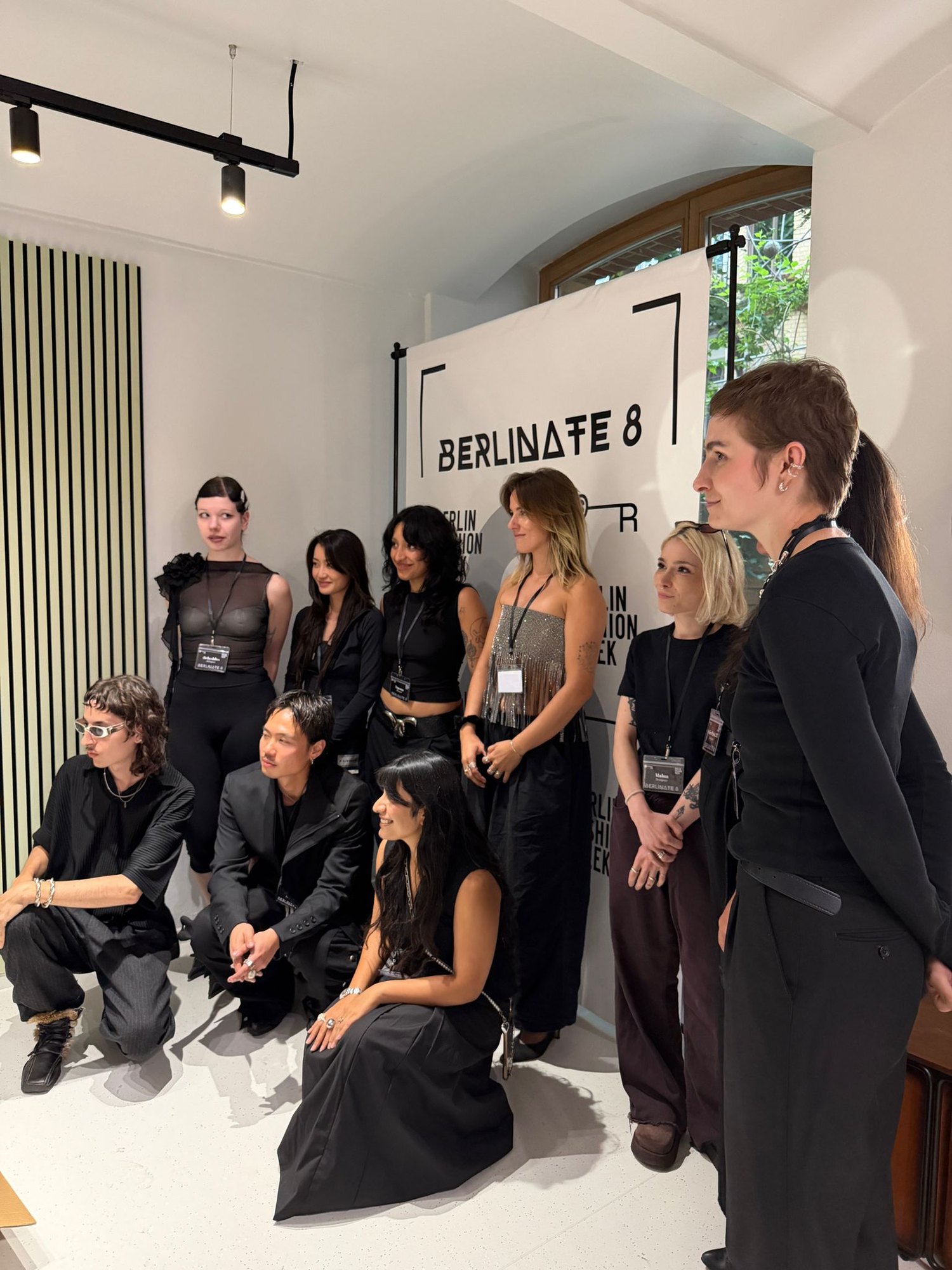 Visitors at the Berlinate8 jewellery tables, Rosebud, Berlin.